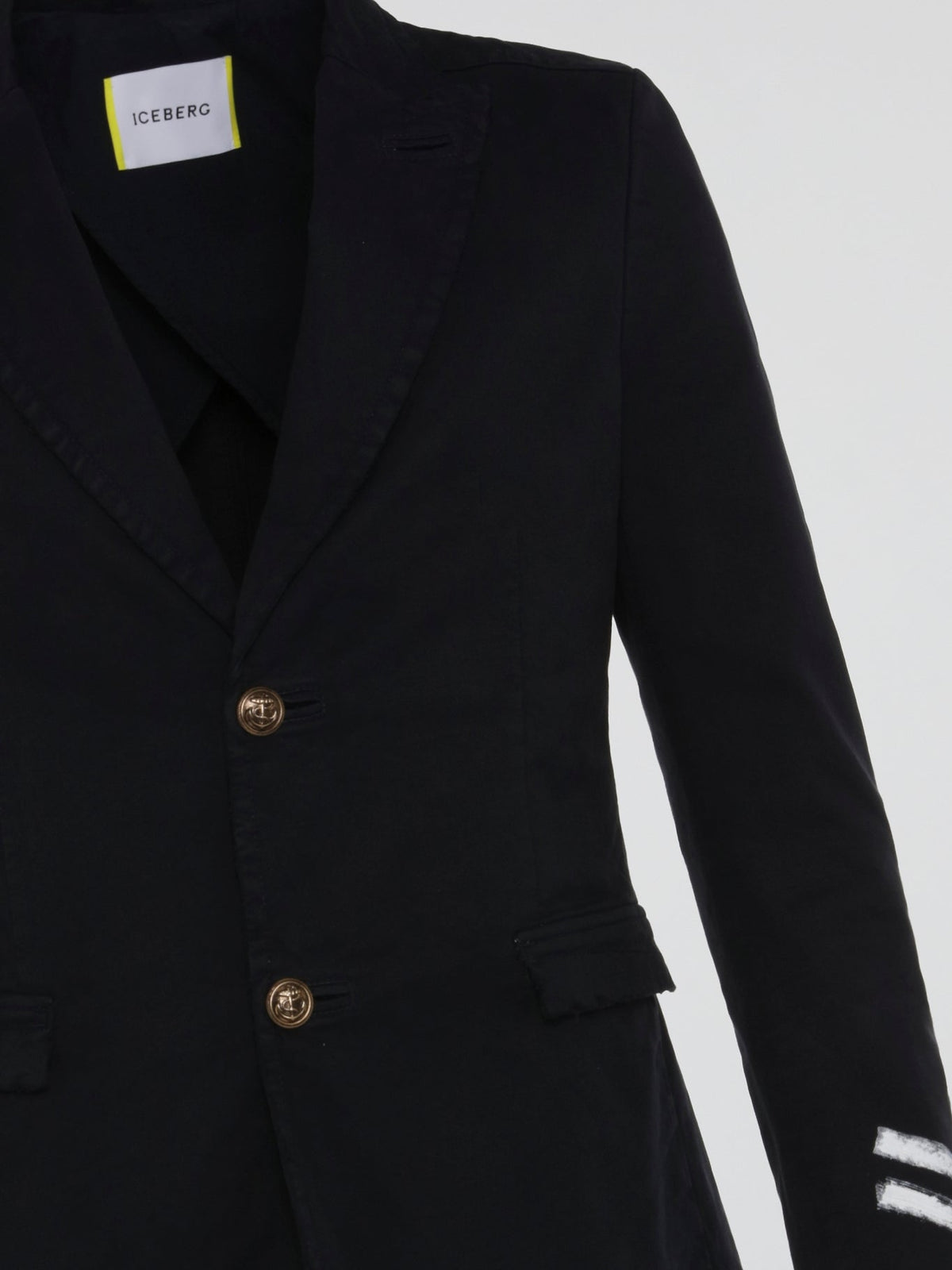 Black Peak Lapel Blazer