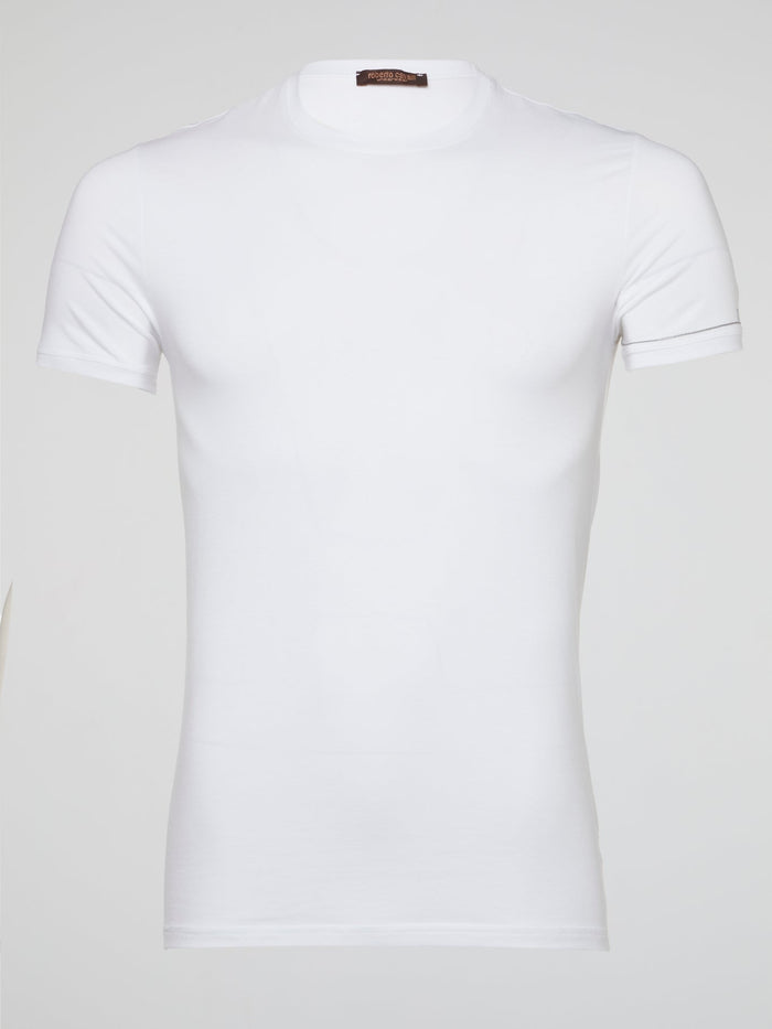 Indulge in luxury with the White Ribbed Trim T-Shirt by Roberto Cavalli Underwear, a sleek and stylish addition to your wardrobe that effortlessly combines comfort and sophistication. Crafted with the finest materials and detailed with ribbed trim, this t-shirt exudes timeless elegance and modern charm. Elevate your everyday look with this must-have piece that promises to make a statement wherever you go.