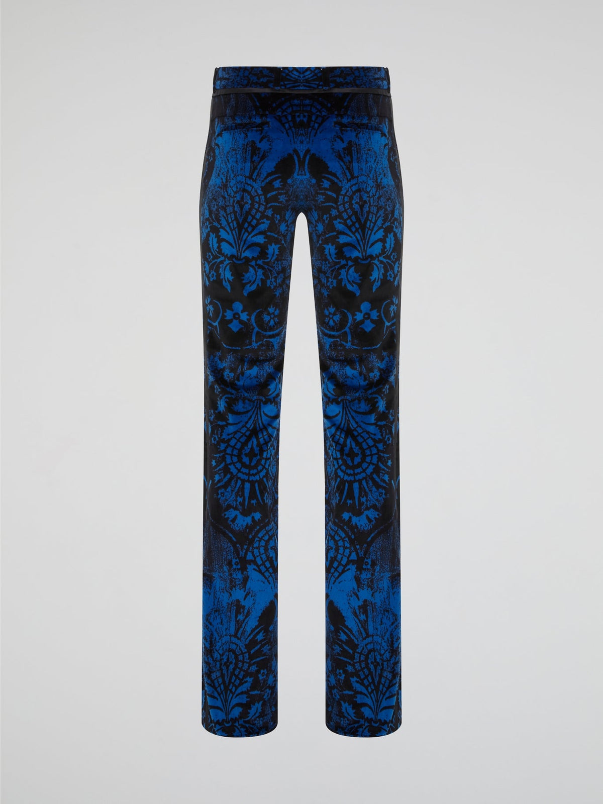 Step out in style with these statement Blue Printed Skinny Trousers from Roberto Cavalli, designed to turn heads wherever you go. The intricate print adds a touch of sophistication to any outfit, while the form-fitting silhouette hugs your curves in all the right places. Elevate your wardrobe with these must-have trousers that exude luxury and high-fashion flair.