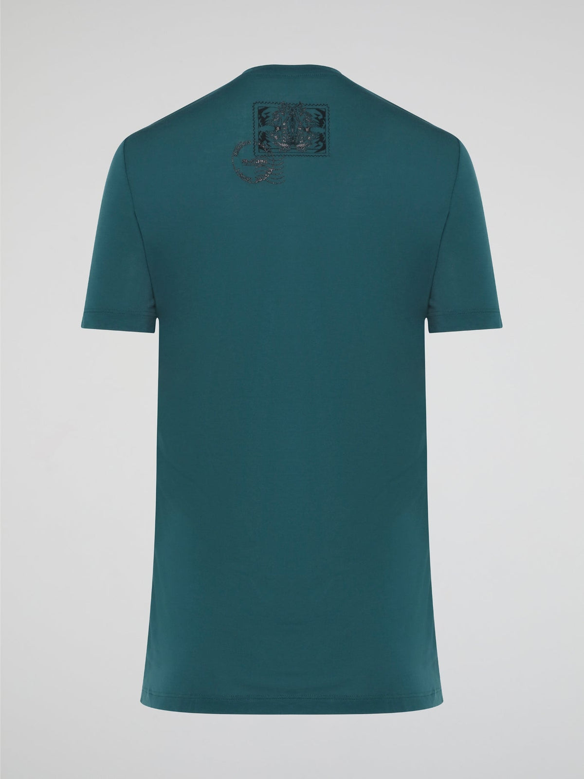 Elevate your casual style with the Green Printed T-Shirt from Roberto Cavalli, featuring a bold and eye-catching design that is sure to turn heads. Crafted from high-quality materials, this shirt offers both comfort and sophistication, making it the perfect addition to any fashion-forward wardrobe. Whether paired with jeans for a laid-back look or dressed up with a blazer for a night out, this t-shirt is a versatile and trendy choice for any occasion.