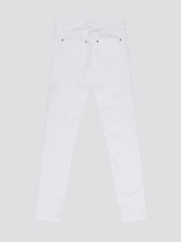 Indulge in timeless elegance and modern sophistication with these White Straight Leg Jeans by Roberto Cavalli. Crafted with precision and attention to detail, these jeans feature a sleek silhouette that effortlessly complements any ensemble. Elevate your everyday wardrobe with a touch of luxury and style with these iconic Roberto Cavalli jeans.