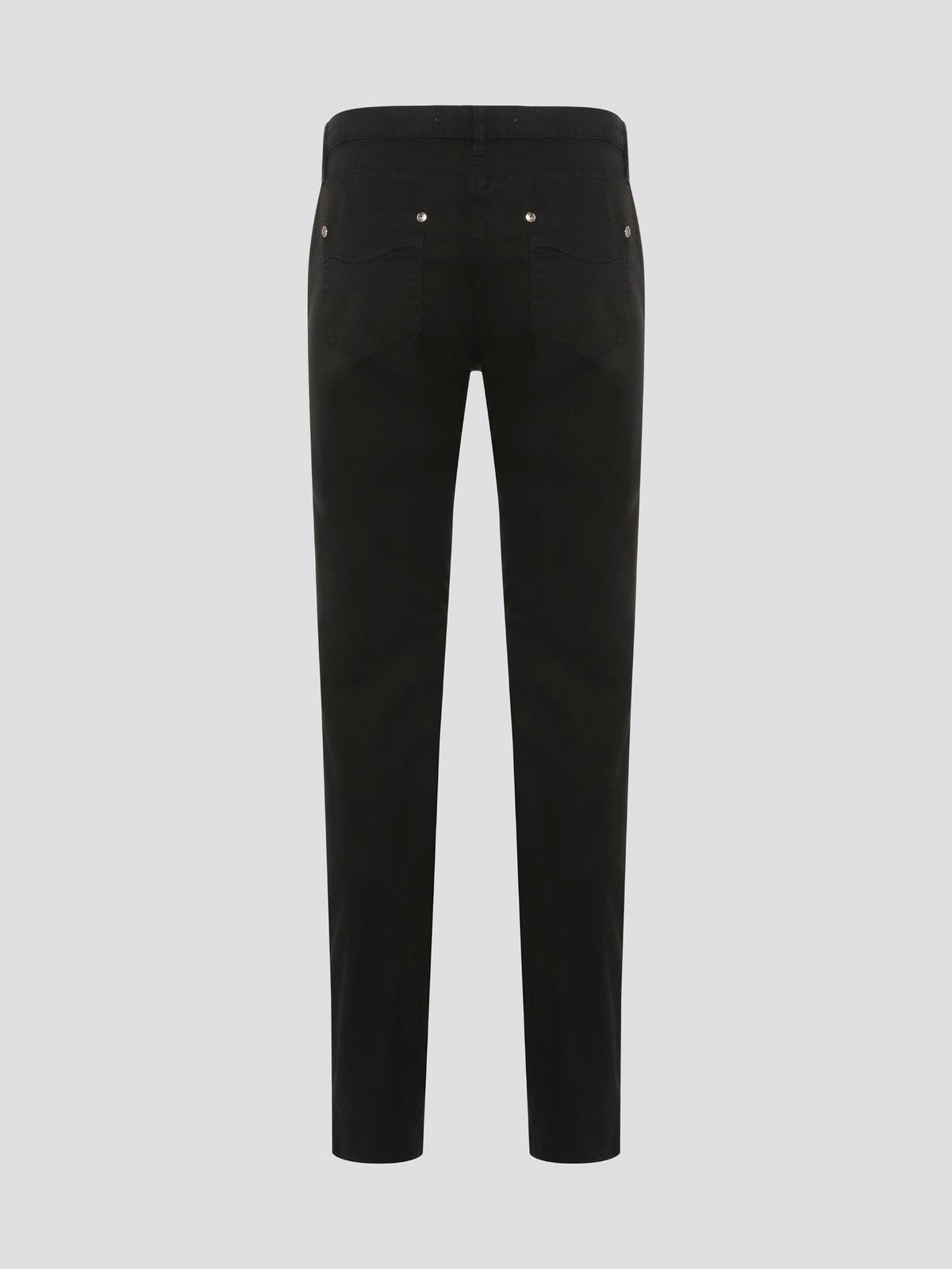 Step out in style with these sleek and versatile Black Skinny Fit Jeans from Roberto Cavalli. Made from premium quality denim, these jeans hug your curves in all the right places while offering unbeatable comfort. Whether dressed up with heels or down with sneakers, these jeans are a must-have for any fashion-forward wardrobe.