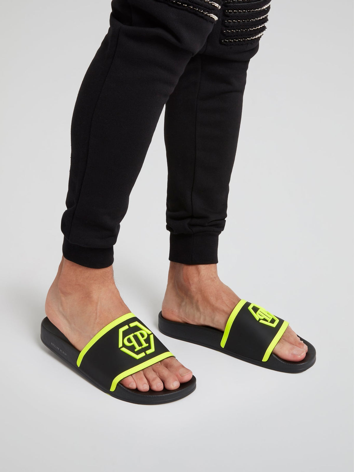 Contrast Logo Slides