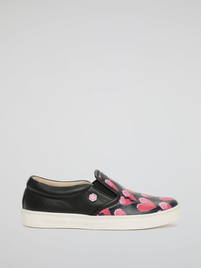 Black Heart Print Slip-On Sneakers (Kids)